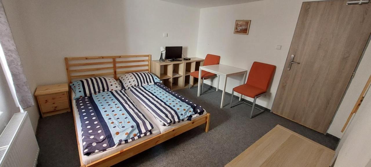 Horska Chata Plzenka Pernink Bagian luar foto